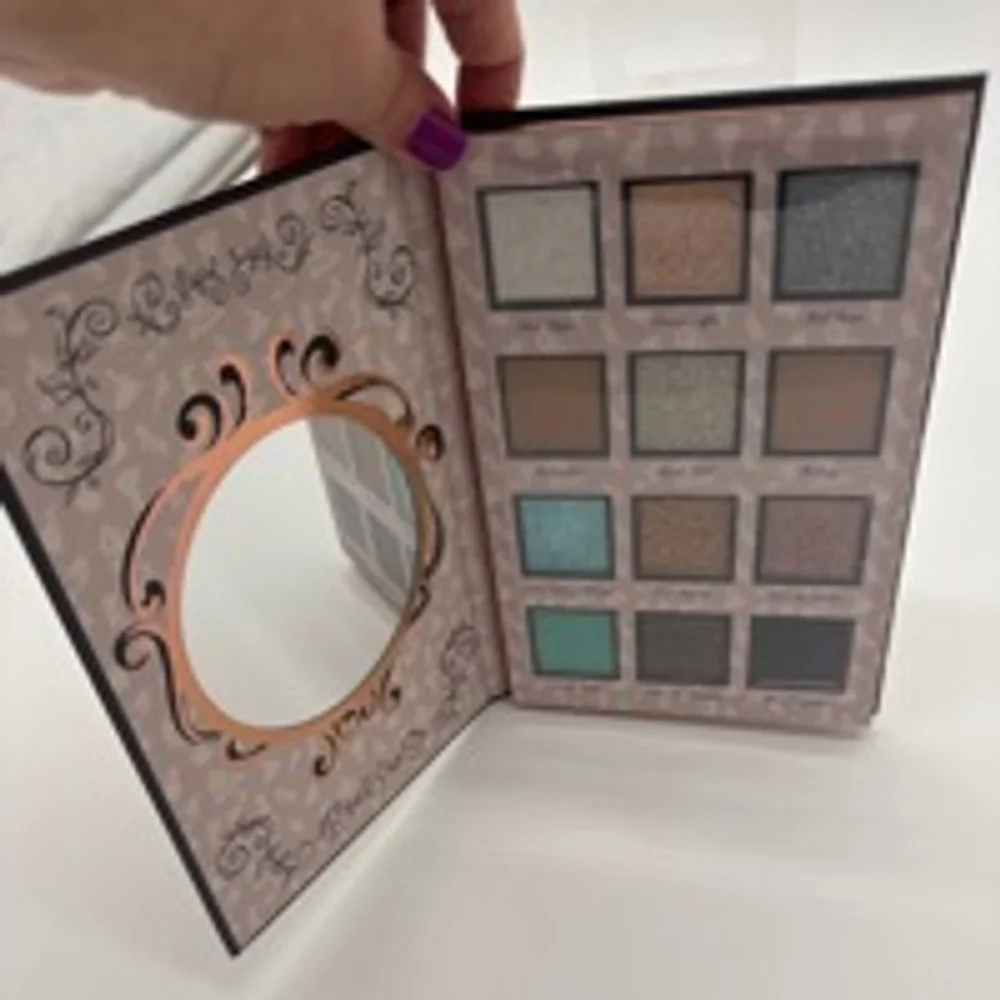 Disney Cinderella Eyeshadow Palette Pink